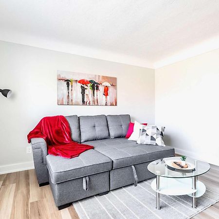 Modern Apartment In Corktown Hamilton Sleeps 4 Exterior foto